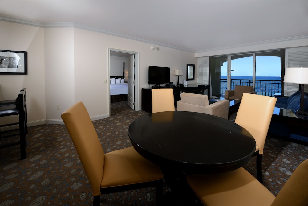 Atlantic Hotel and Spa 48/75