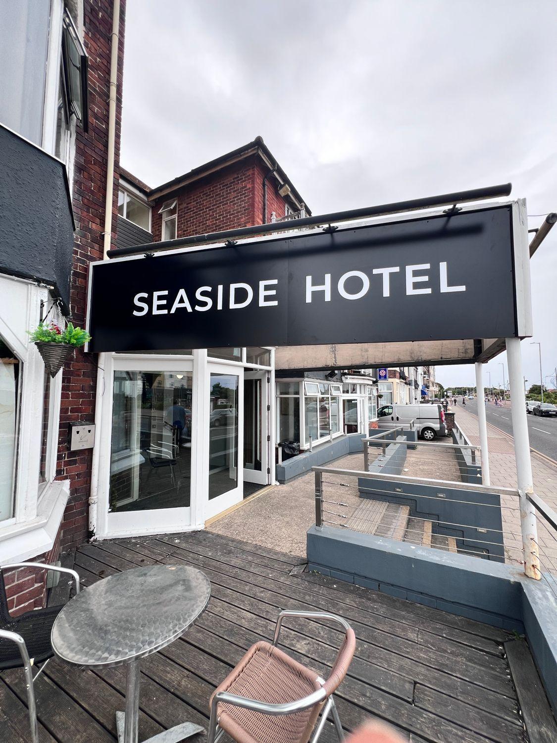 Sea Side Hotel 2/38