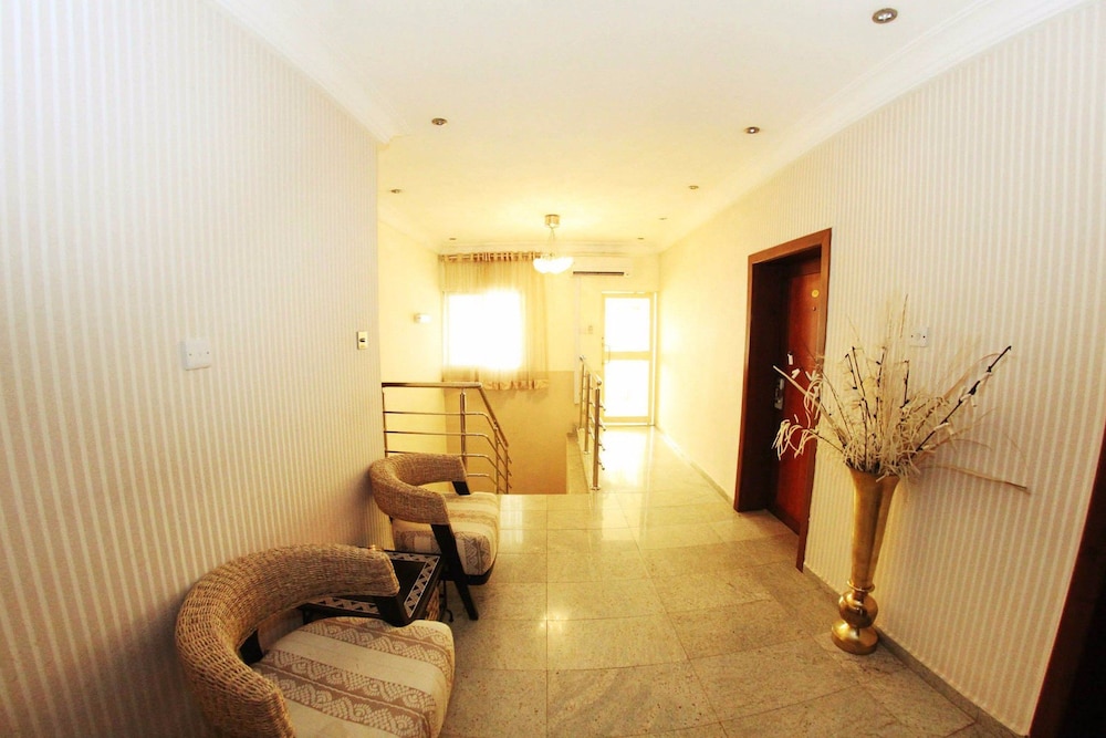 Pearl Gate Hotel 28/50