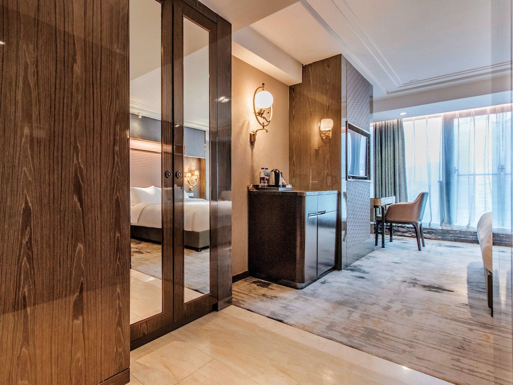 Mercure Chongqing Downtown 43/73