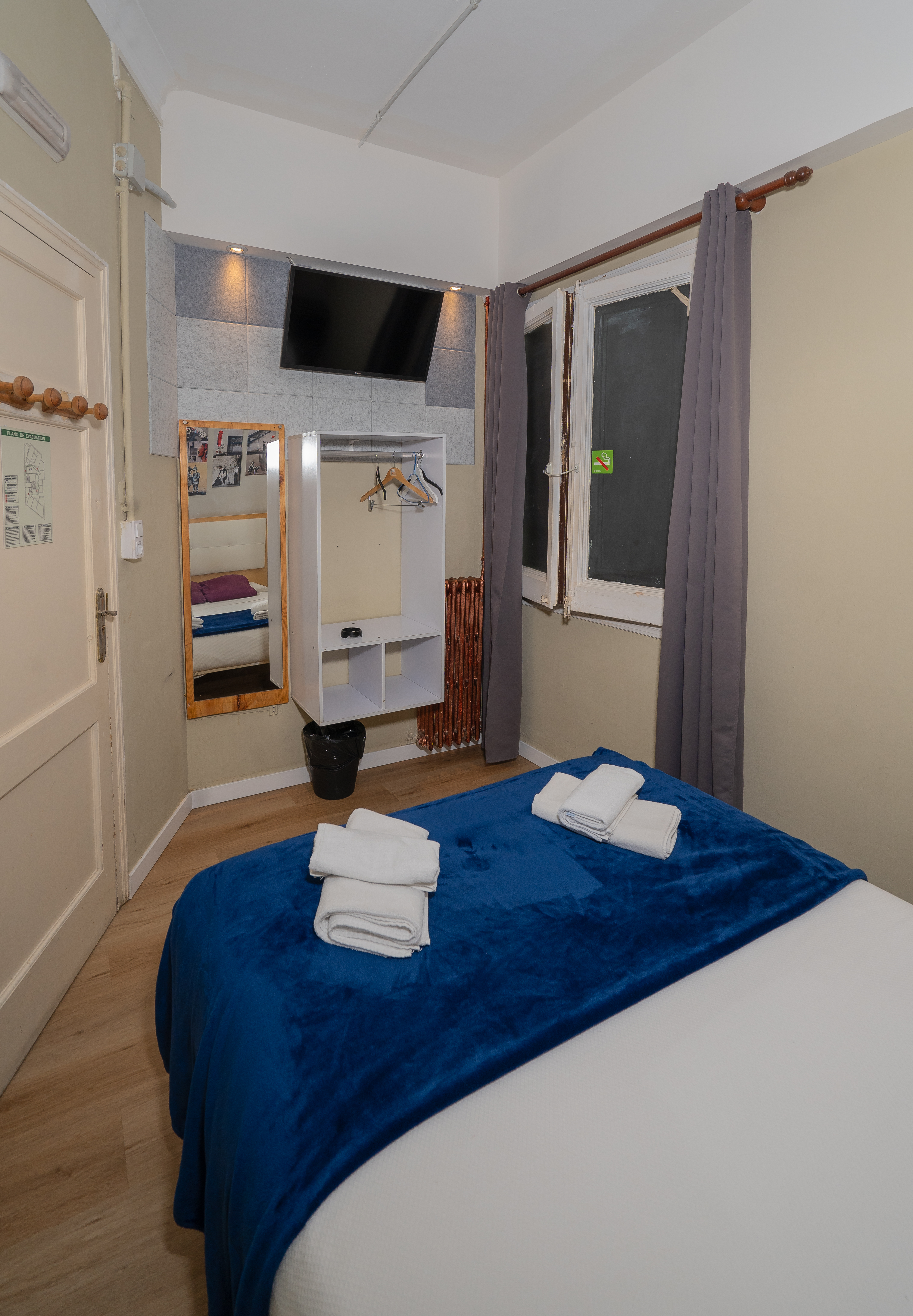 Wow Hostel Barcelona 18/28