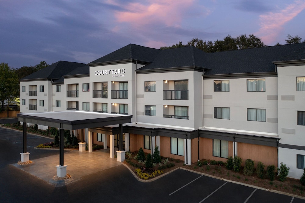 Courtyard By Marriott Dothan 2/46