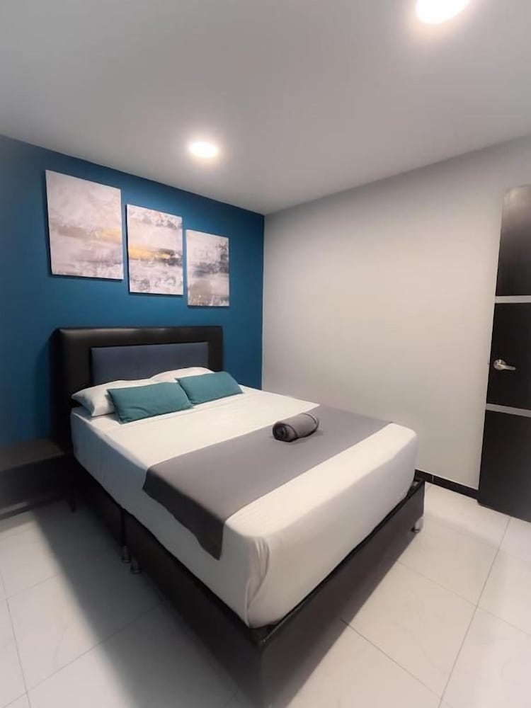 Ayenda 1077 Bogota Hills 21/52