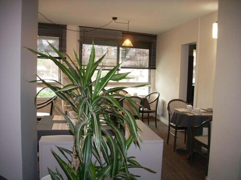 Best Western Hotel Le Crystal Dinard 53/58