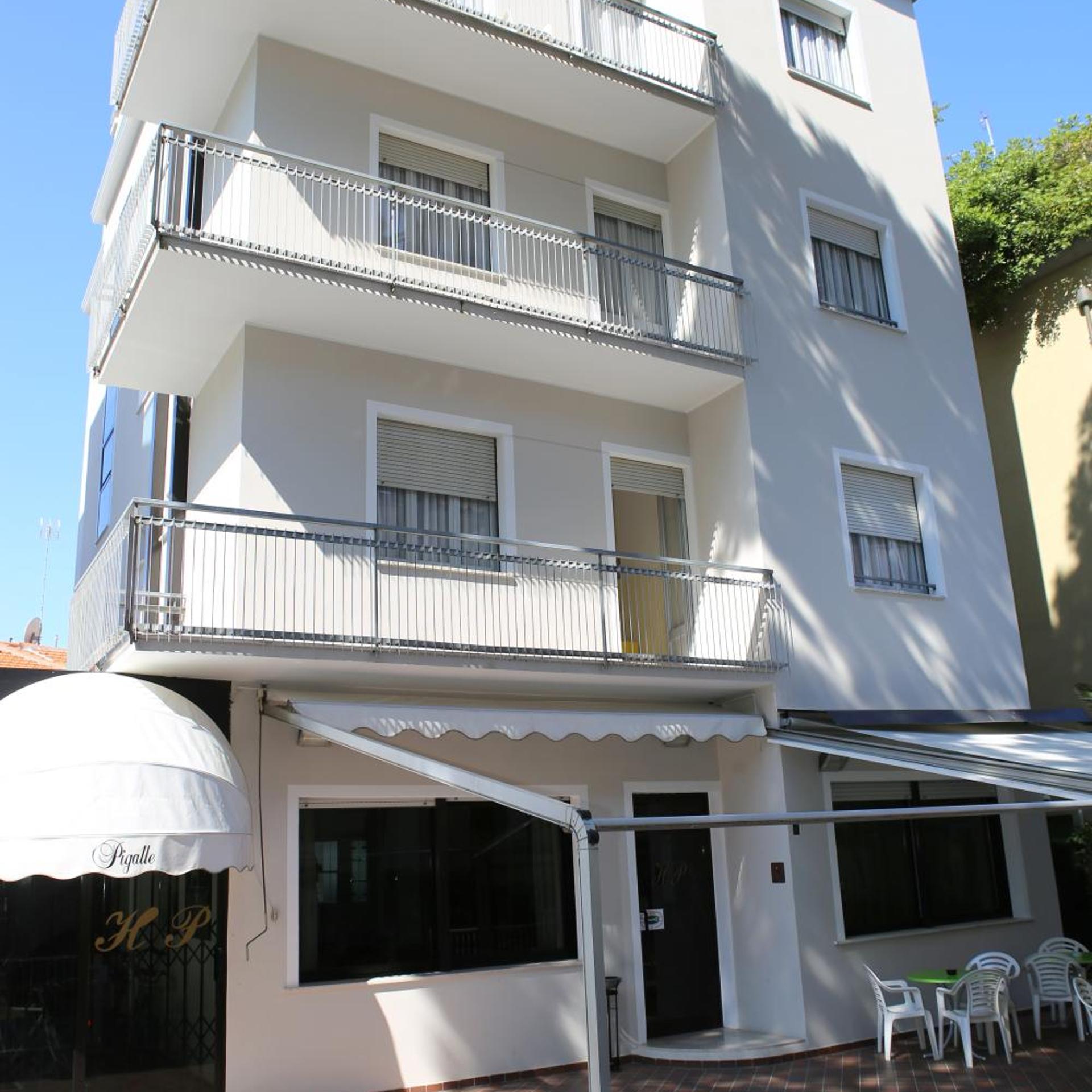 Hotel Pigalle 6/50