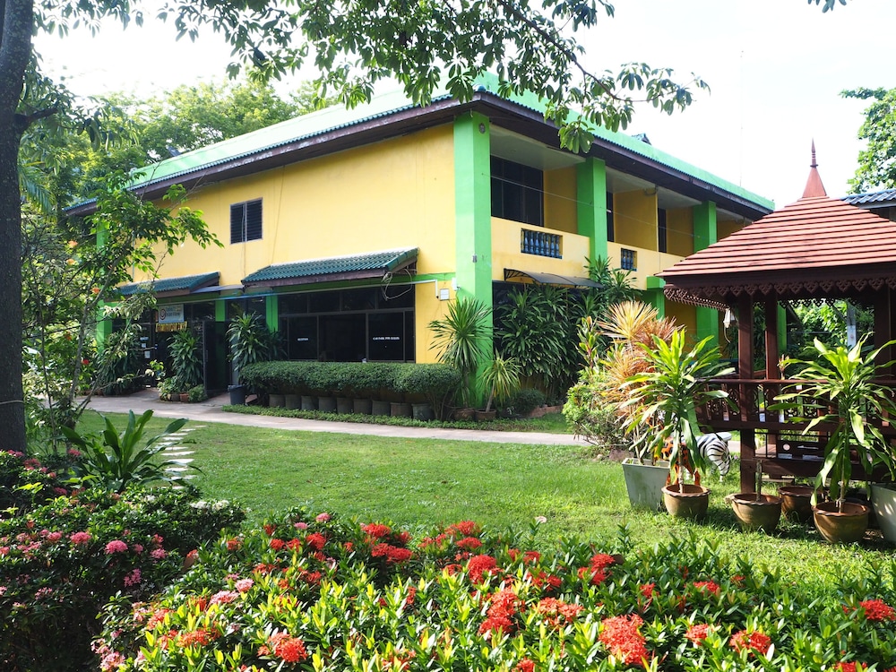 Ocean View Resort 10/70