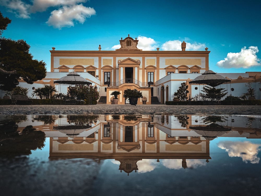 Villa Del Gattopardo Suites & Spa 2/50