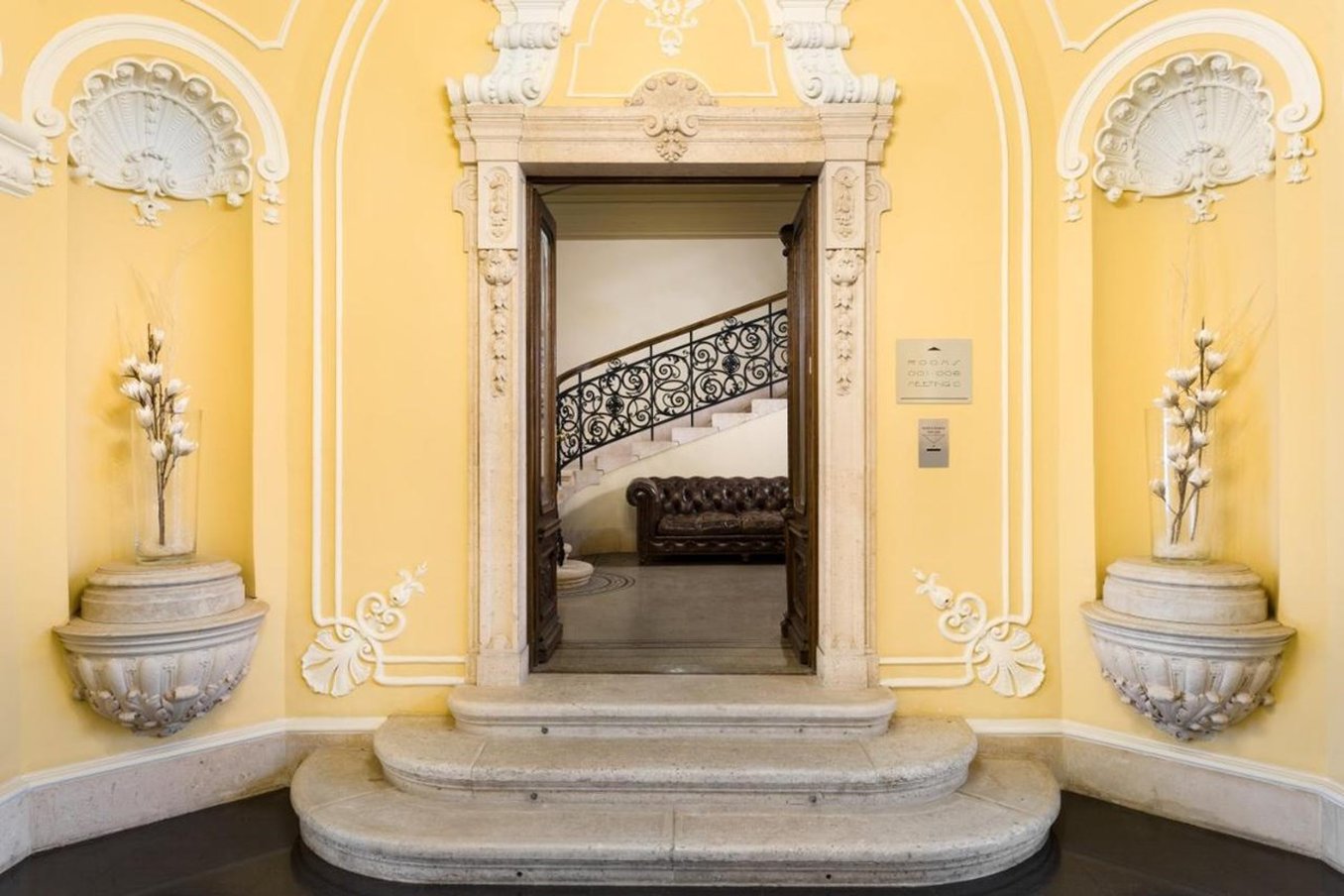 Eurostars Palazzo Zichy 2/25