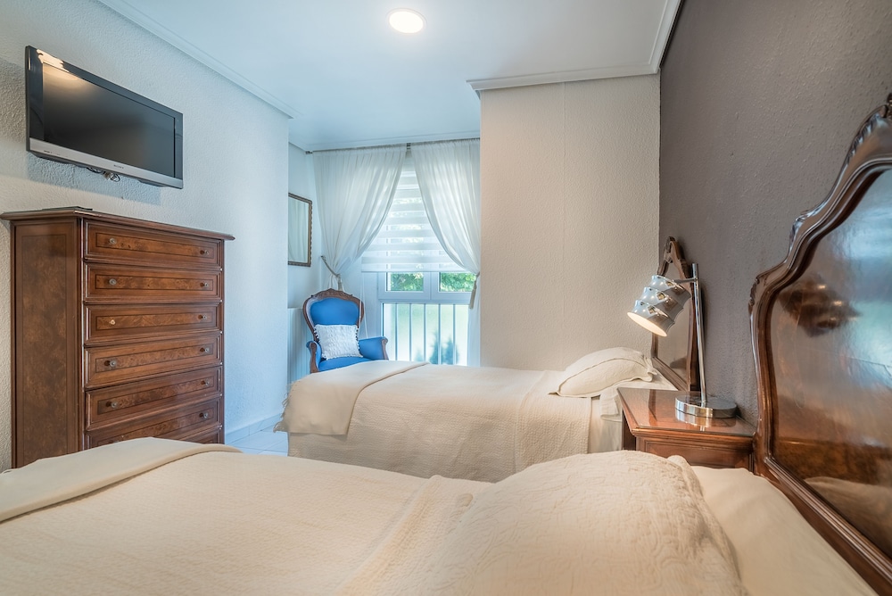 APARTAMENTOS LAS BRISAS 9/49