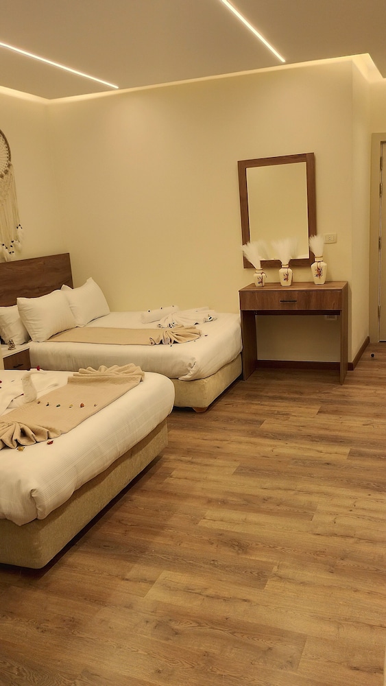 Nefri Pyramids Hotel 16/50