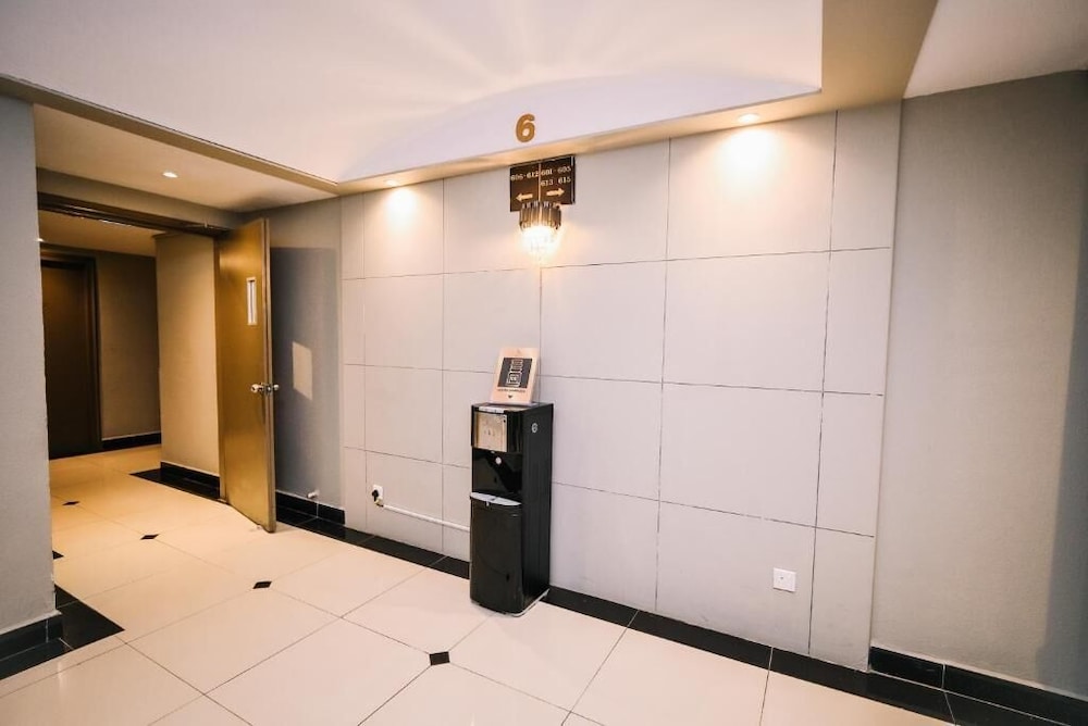 Kingston Hotel 6 at Changkat Bukit Bintang 43/61