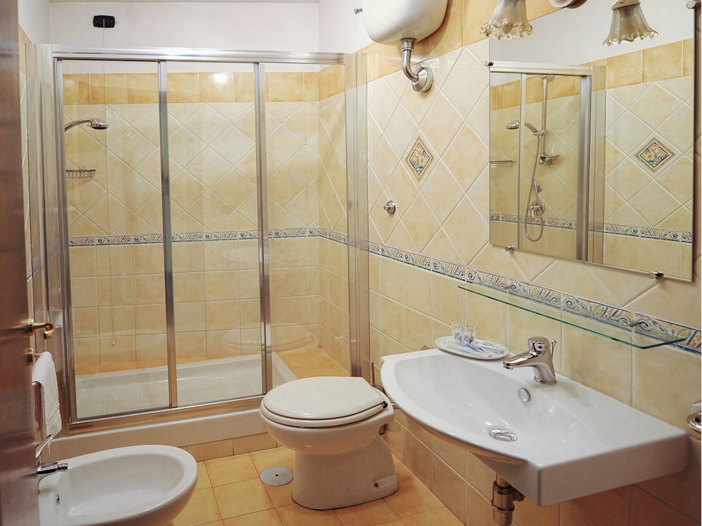 Barbato Hotel 41/50