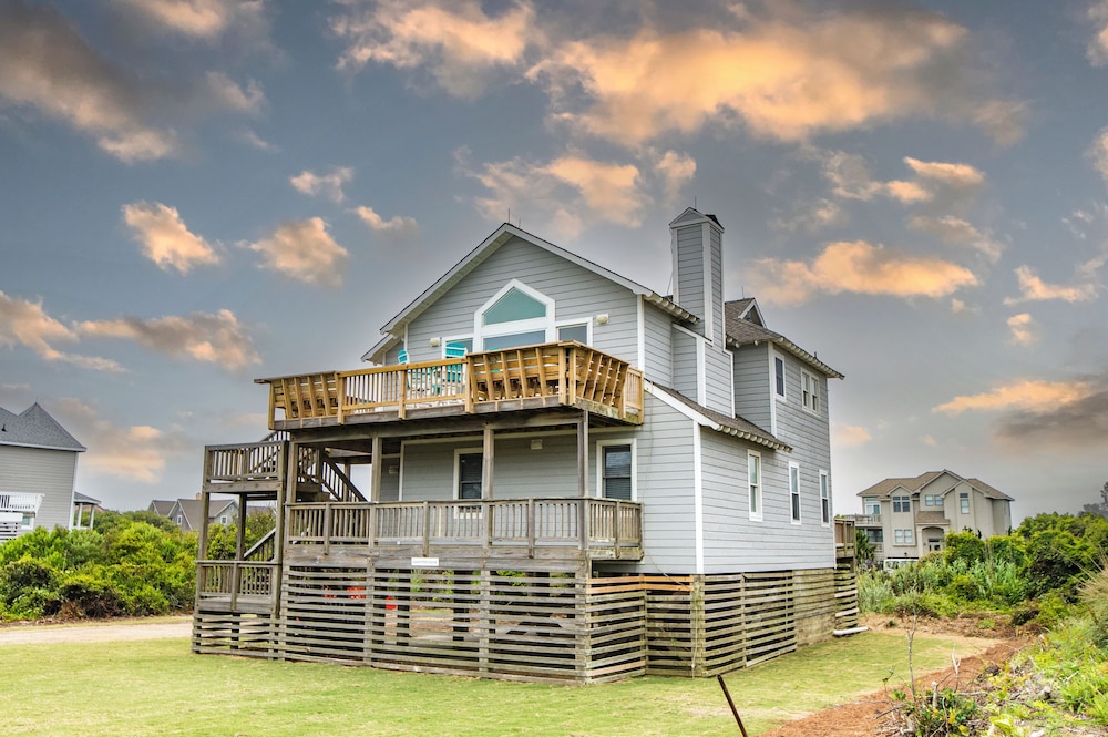 Sanderling Resort 8/72