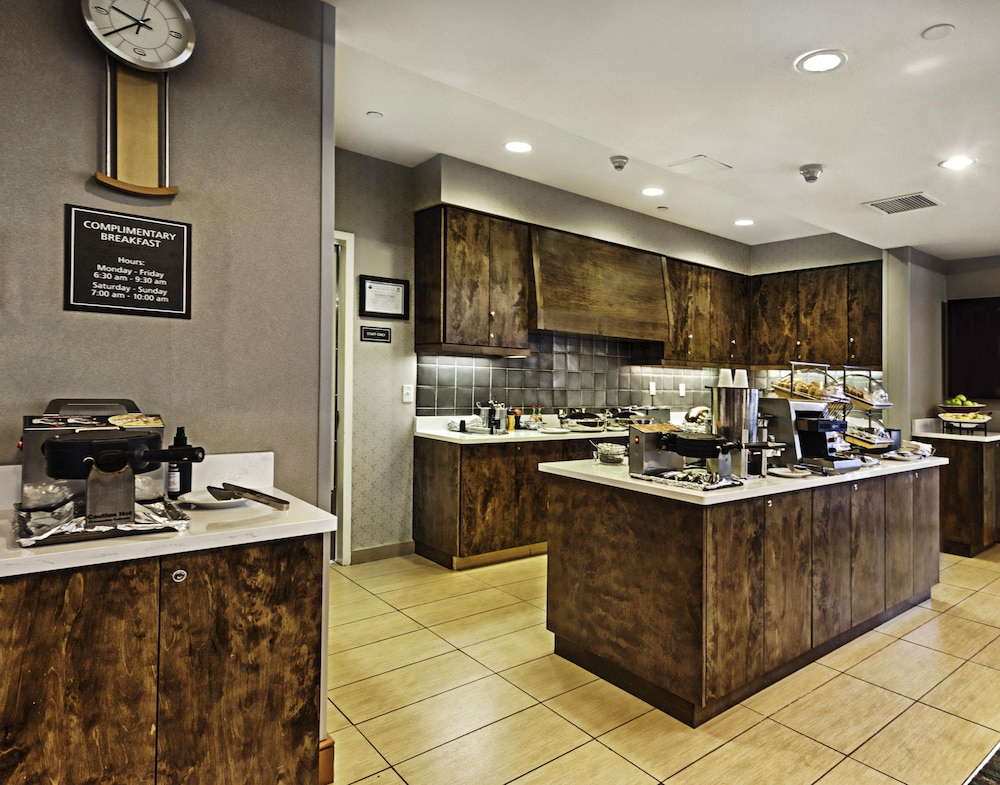 Residence Inn Mt Laurel At Bishop S Gate 2/40