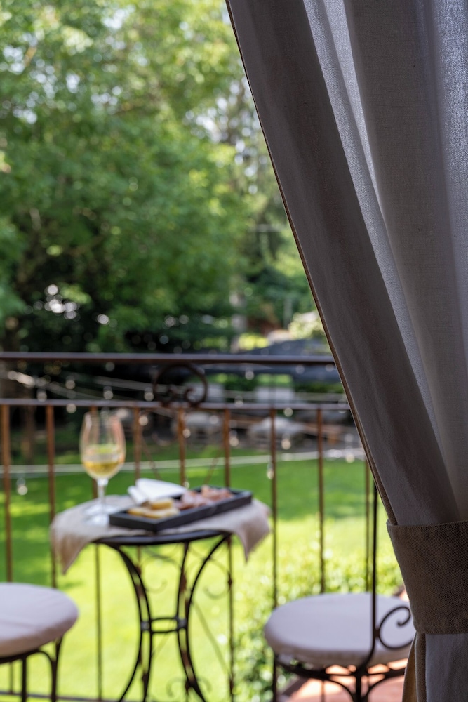 Hotel Tenimento Al Castello 35/50