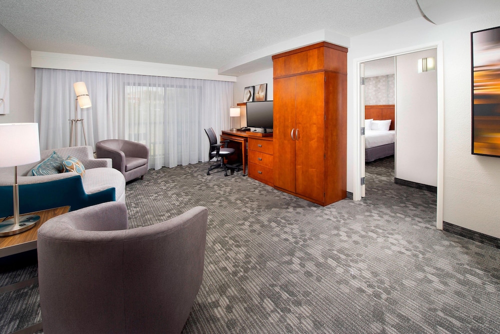 Courtyard By Marriott San Antonio Seaworld Lackland 10/45