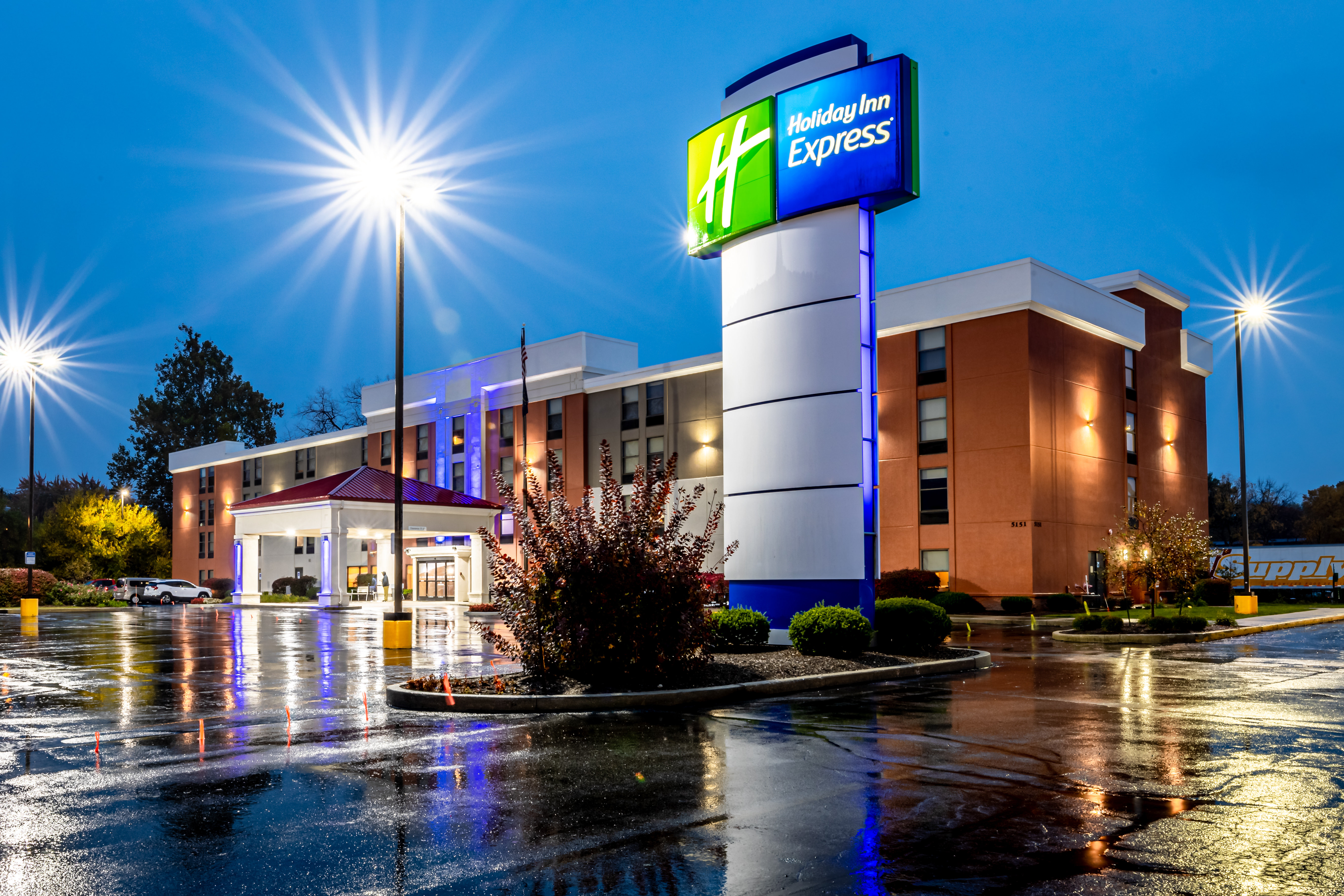 Holiday Inn Express Indianapolis South 54/54