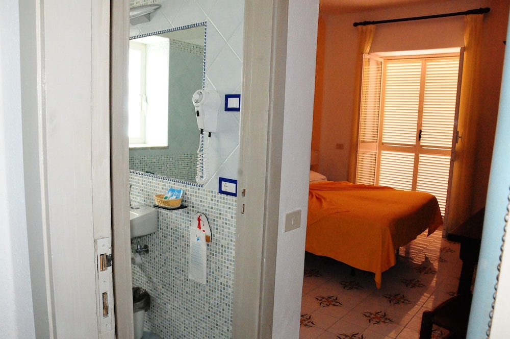 Hotel Belsole Ischia 50/50