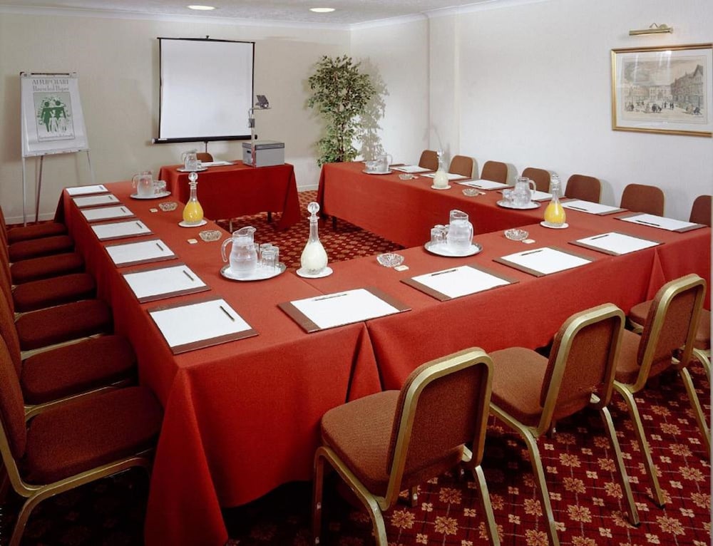Arundel House Hotel 43/51