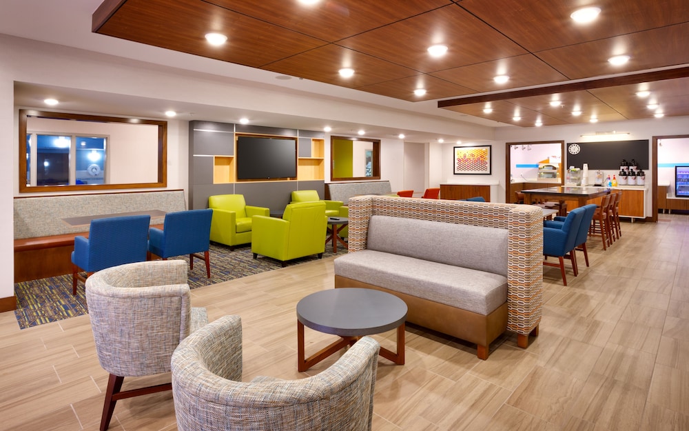 Holiday Inn Express Hotel And Suites el Paso I 10 East 6/39