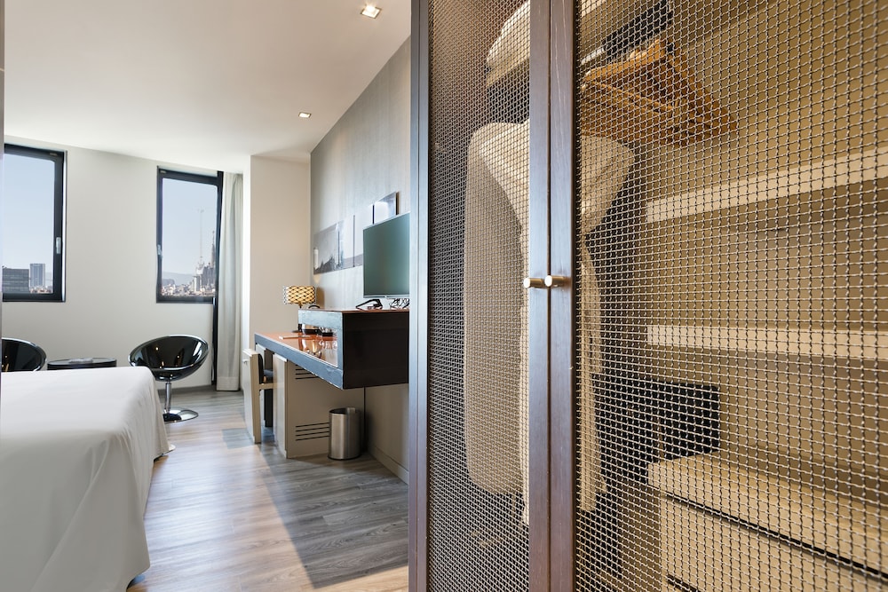 Hotel Barcelona Condal Mar Affiliated by Melia 24/67