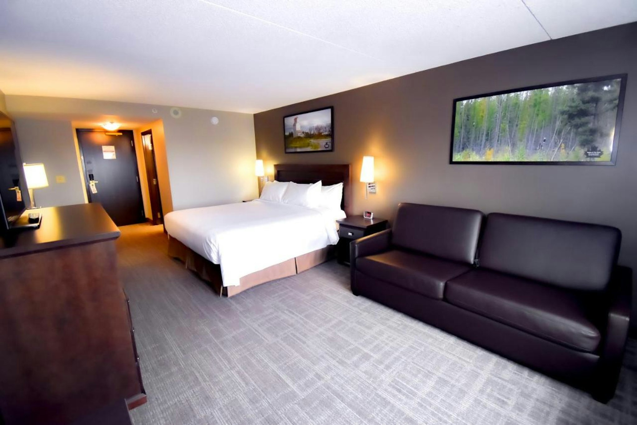 Canad Inns Destination Centre Club Regent Casino Hotel 6/46