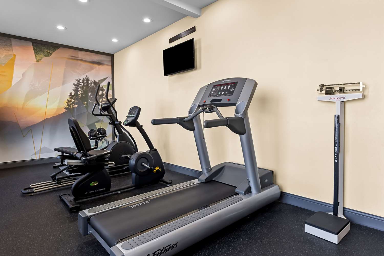 Best Western St. Louis Airport North Hotel & Suite 10/19