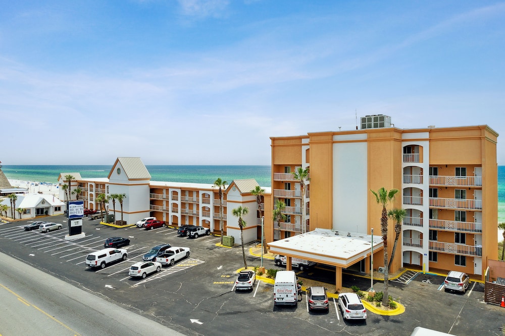 Seahaven Beach Hotel 63/69