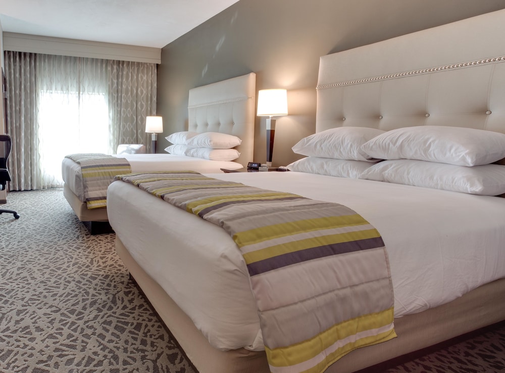 Room, 2 Queen Beds