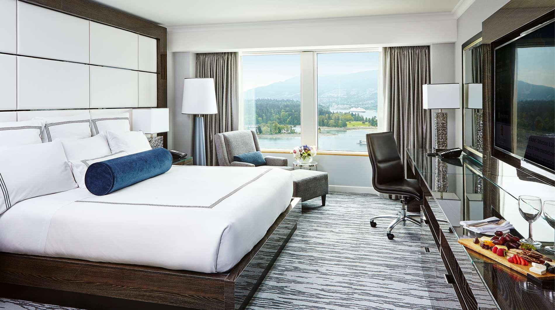 Harbor, Club, King Bed