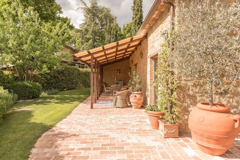 Tenuta Santo Pietro 43/50