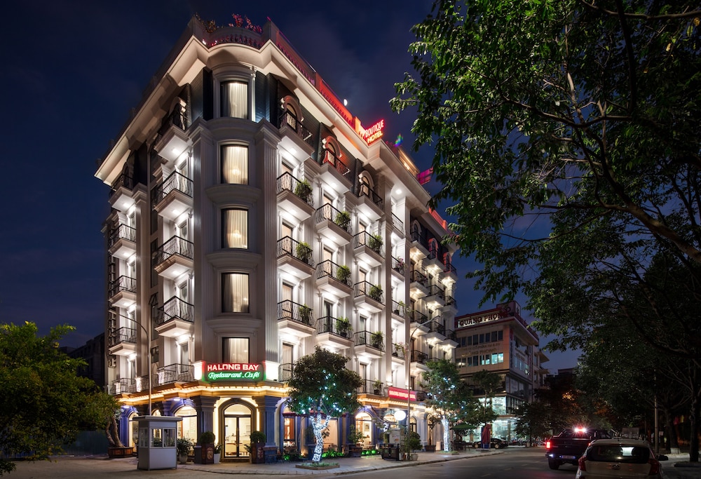 Halong Boutique Hotel 1/32
