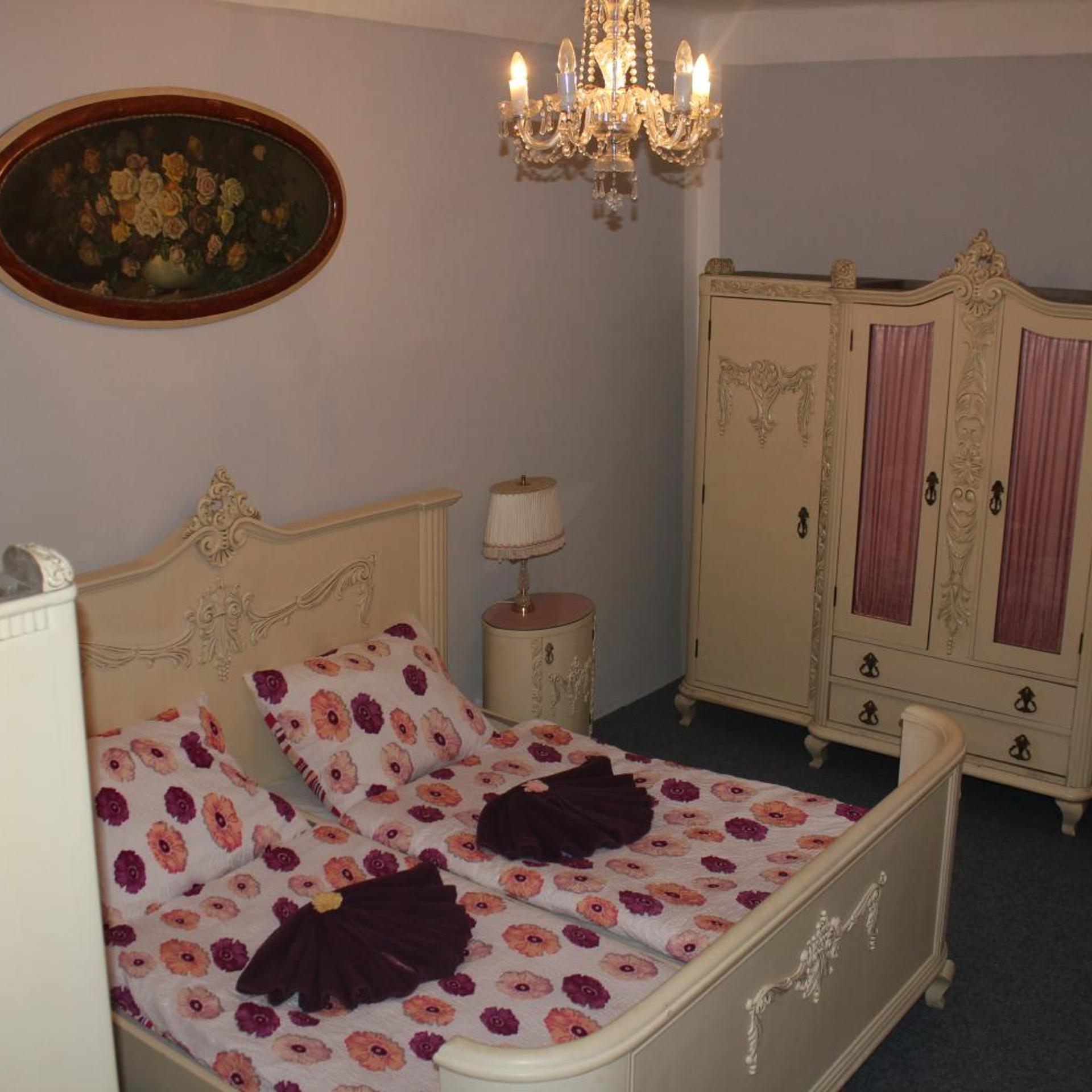 Corrado Hotel 10/57