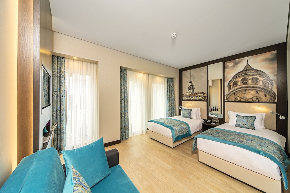 Mukarnas Taksim Hotel 24/68