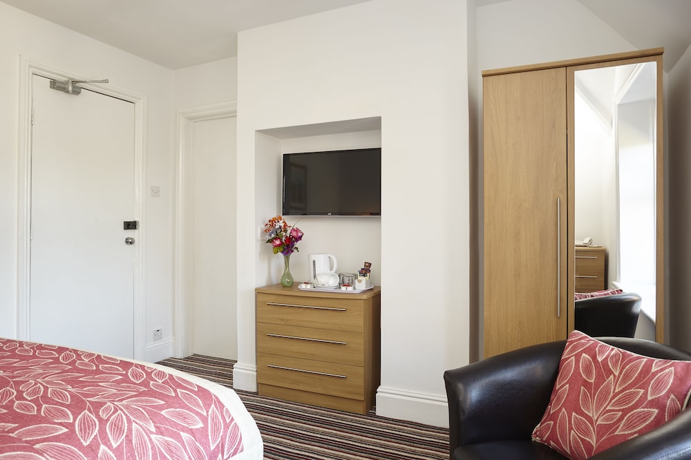 Luccombe Hall Hotel 17/75