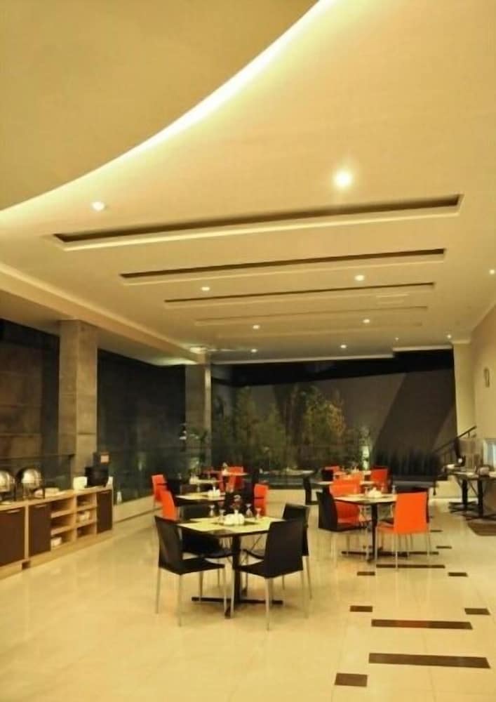 Andelir Hotel 46/51