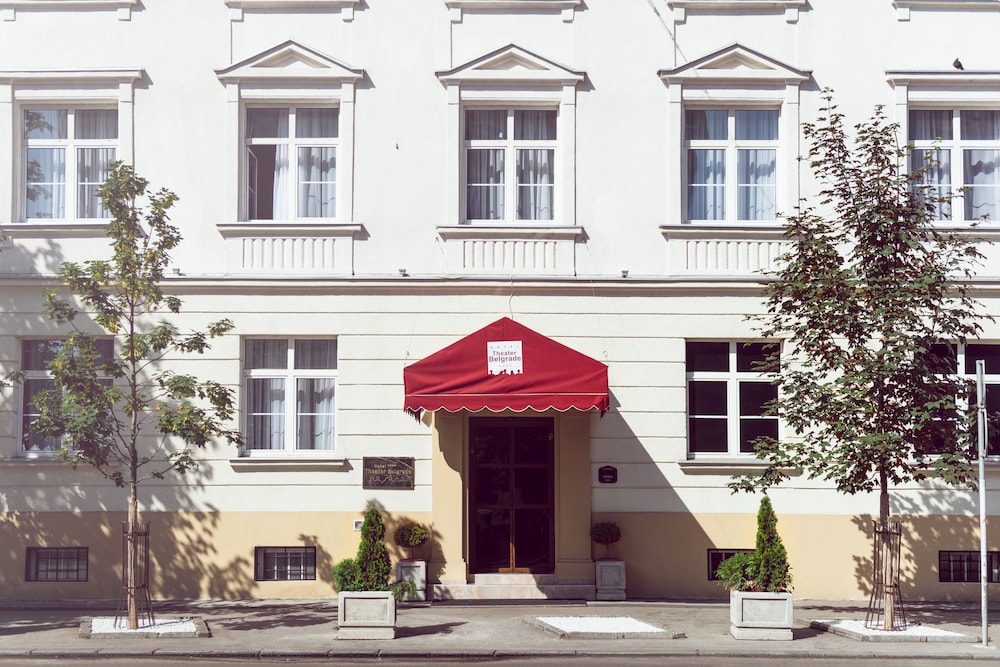 HOTEL THEATER BELGRADE 3/49