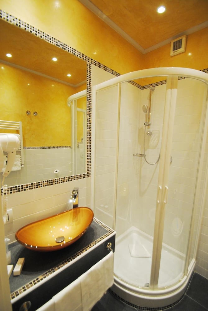 Hotel Verona Rome 27/56