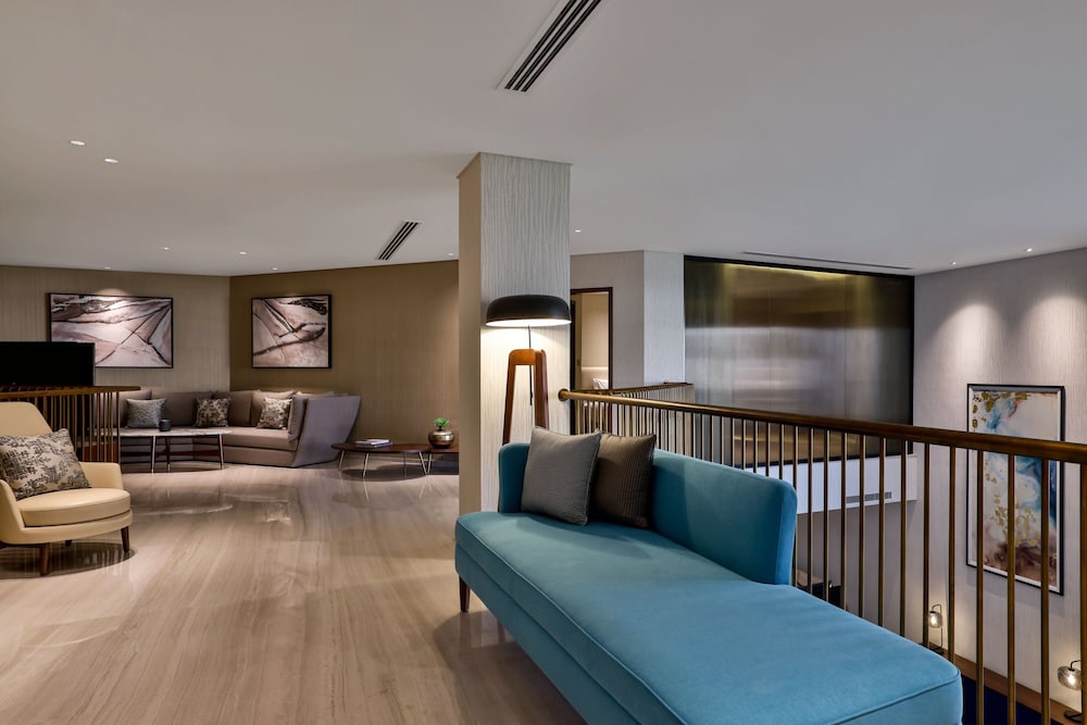 Le Meridien Dubai Hotel and Conference Centre 48/77