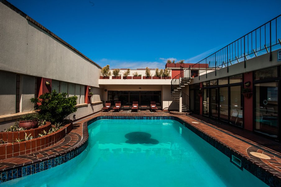 The Royal Hotel, Durban 26/35