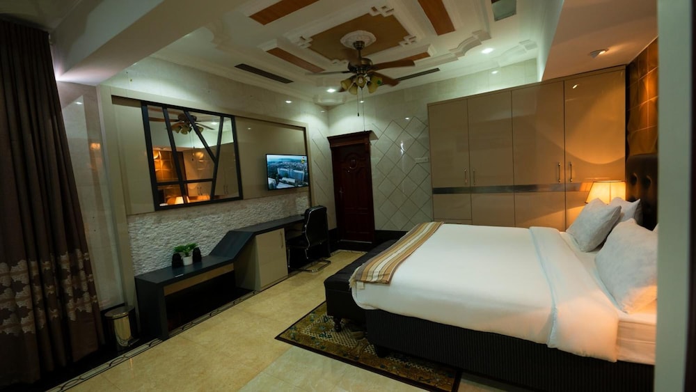 Lantana Hotel 27/46