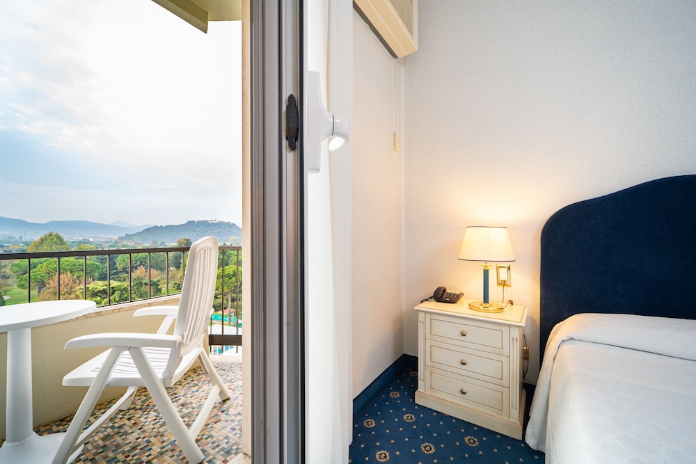 Hotel Ariston Molino Buja 16/32