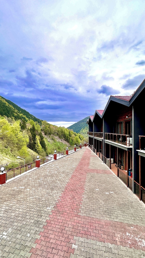 Cinar Villas Suites 4/50