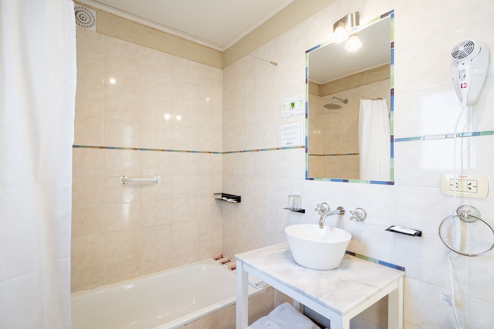 Altuen Hotel Suites Spa 55/57