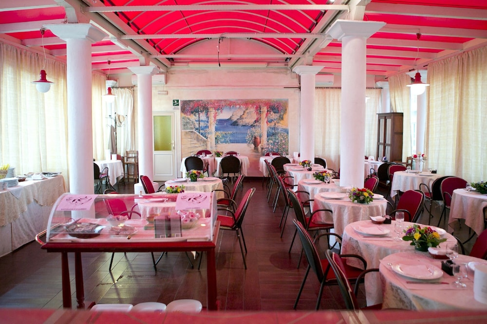 Hotel Villa Antica Tropea 30/50