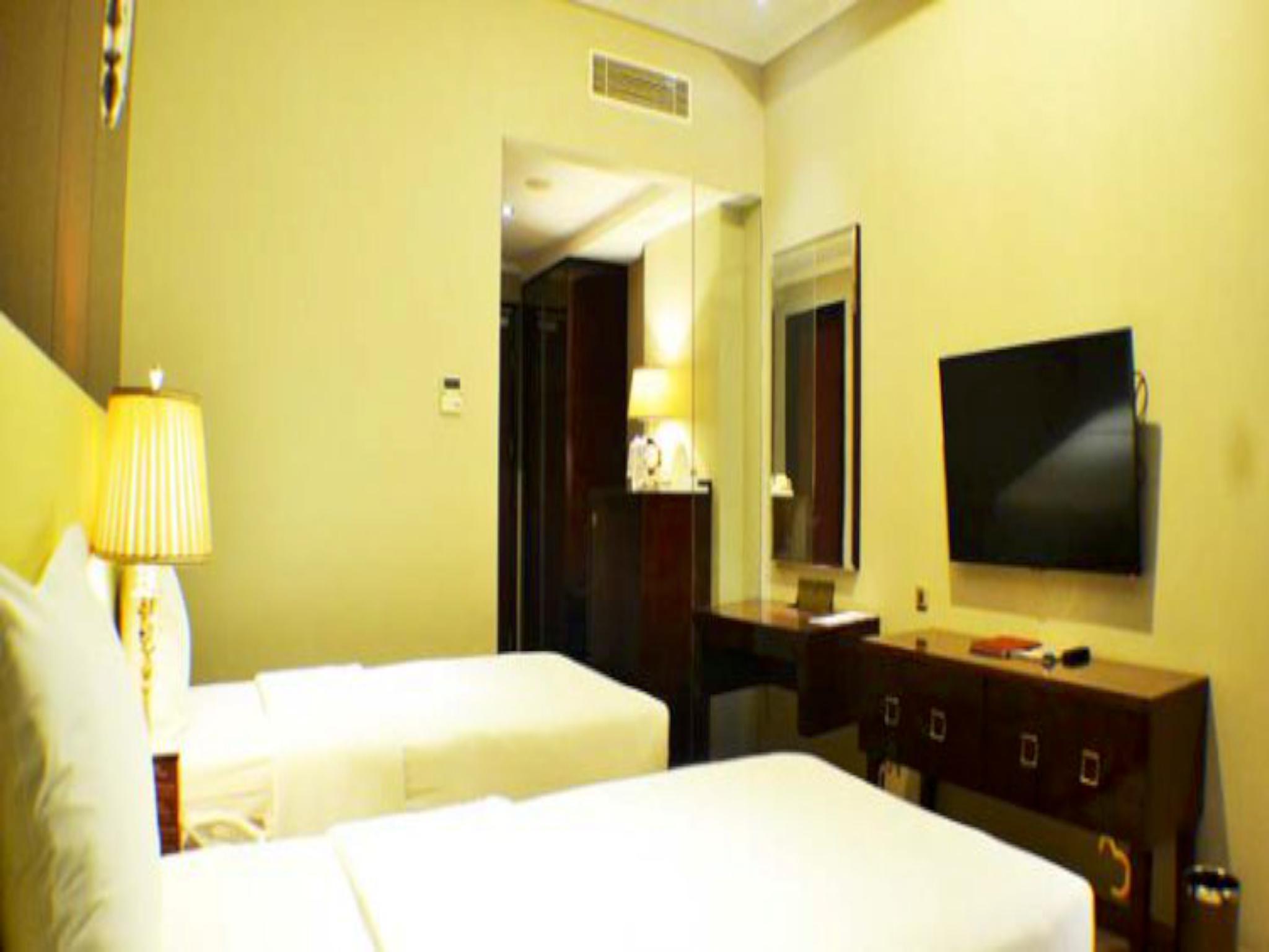 Sutan Raja Hotel And Convention 4/18