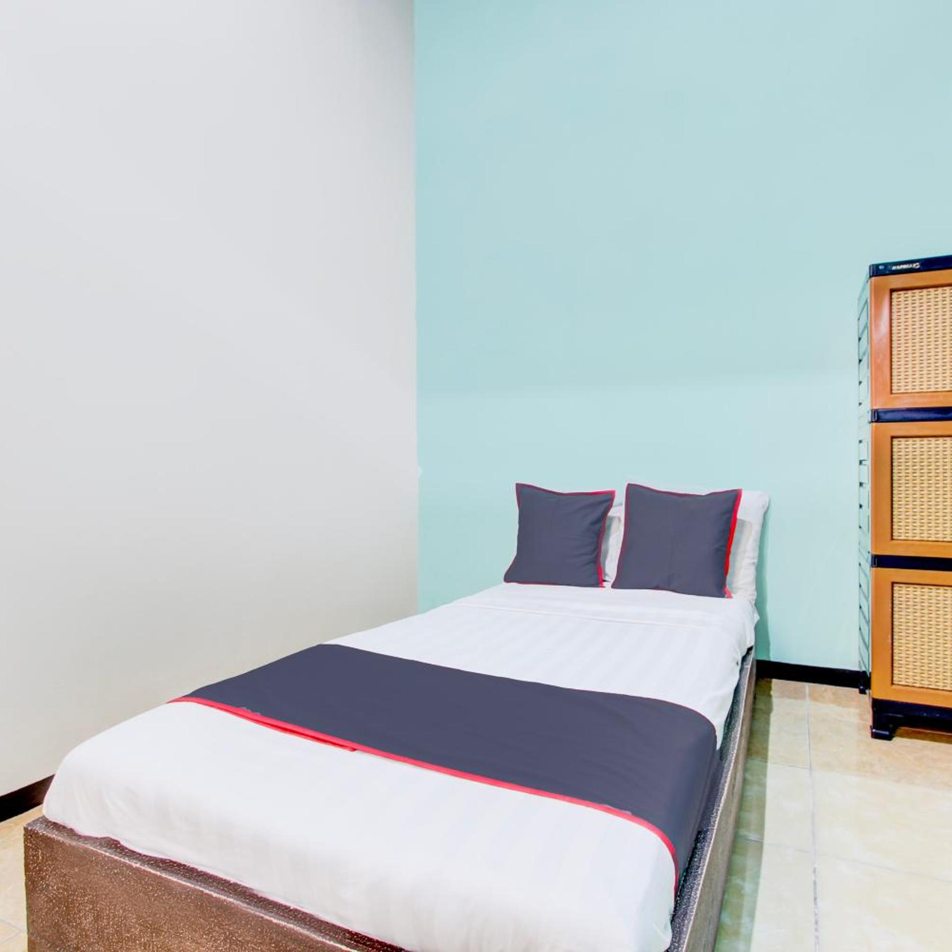 Hotel O Purwokerto Near Alun Alun Purwokerto Formerly Guest House Rania 8/29