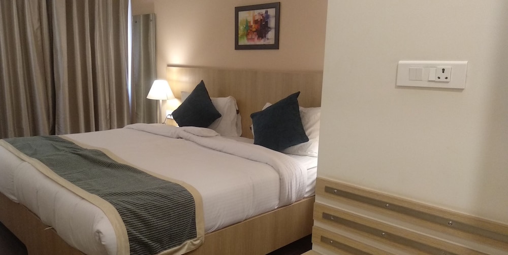 Starlit Suites Kochi 13/38