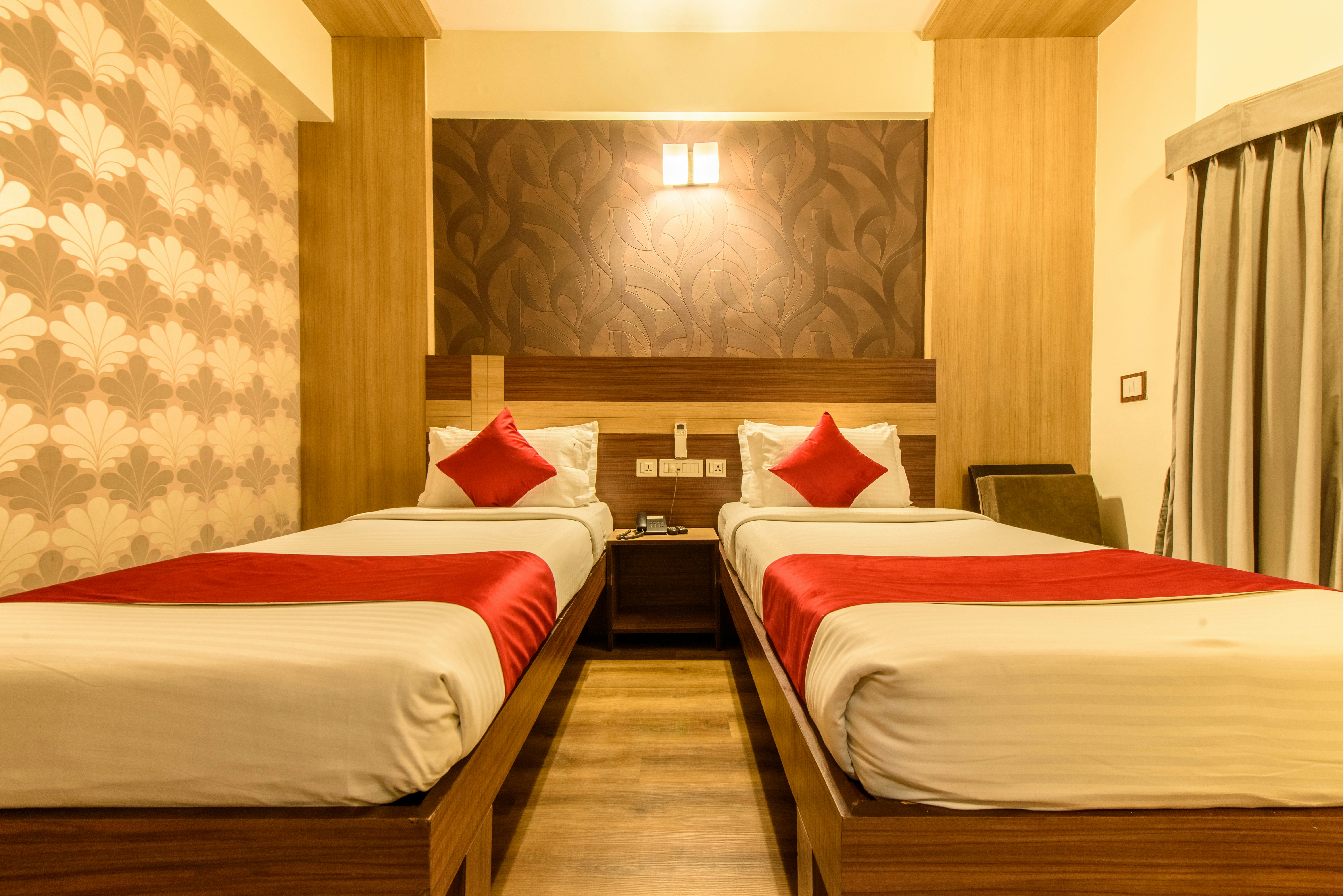 Hotel Bangalore Gate 38/81