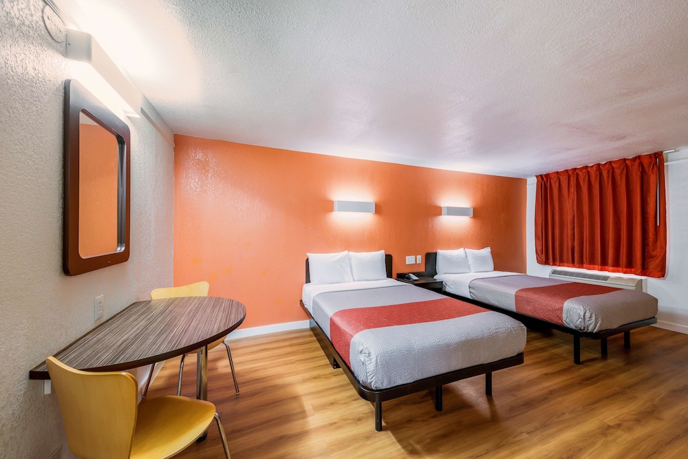 Motel6 Dallas, TX - Farmers Branch 26/47